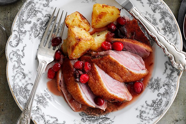 Roast Duck Recipe with Cranberry Sauce Roast Duck Recipe with Cranberry Sauce