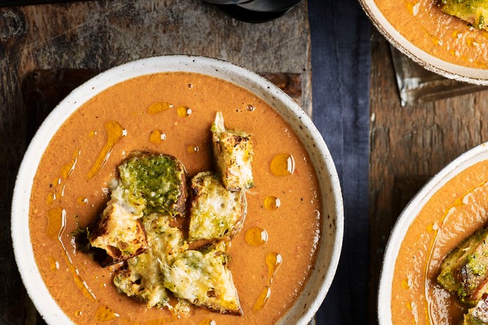 Gazpacho Recipe with Cheesy Croutons and Pesto Gazpacho Recipe with Cheesy Croutons and Pesto