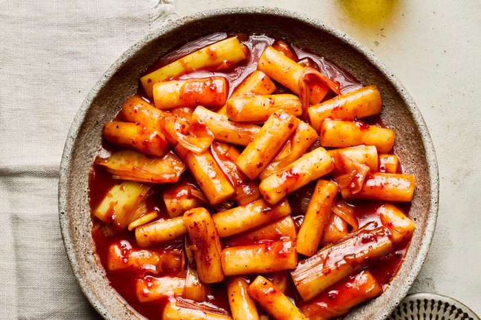 Korean tteokbokki A plate full of Korean tteokbokki